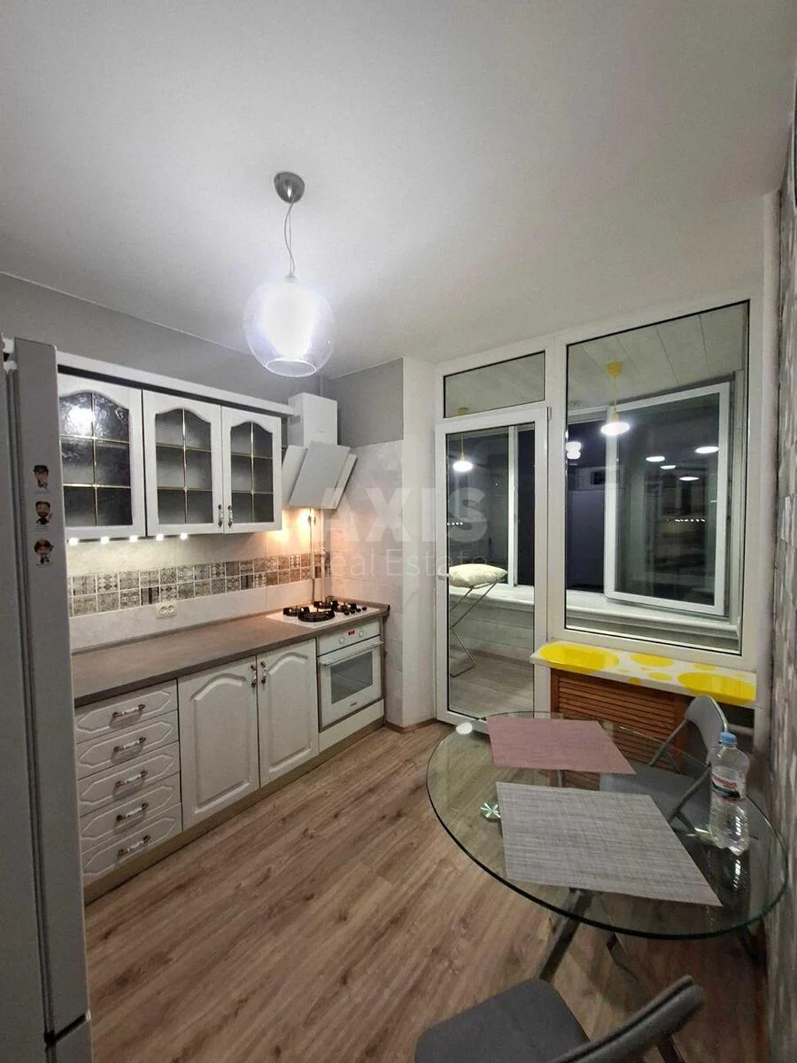 1k apartment bul. Lesi Ukrai'nky 36