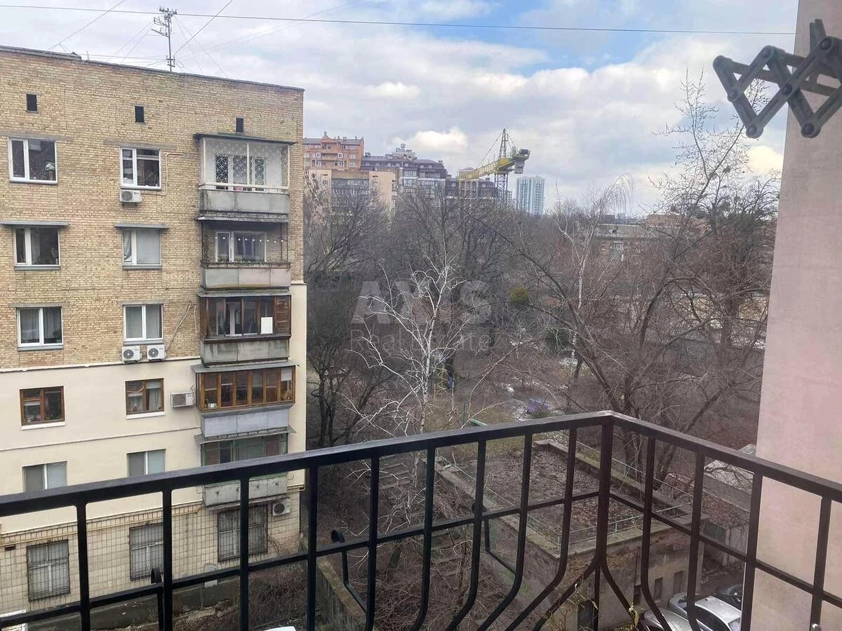 5k apartment vul. Oleksandra Konyskoho 74681029
