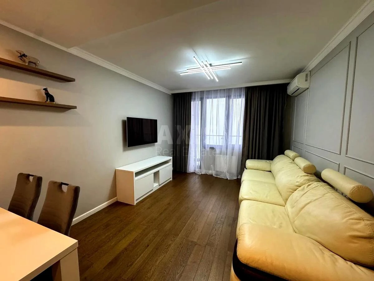 2k apartment pr-t Golosii'vs'kyj 606643410