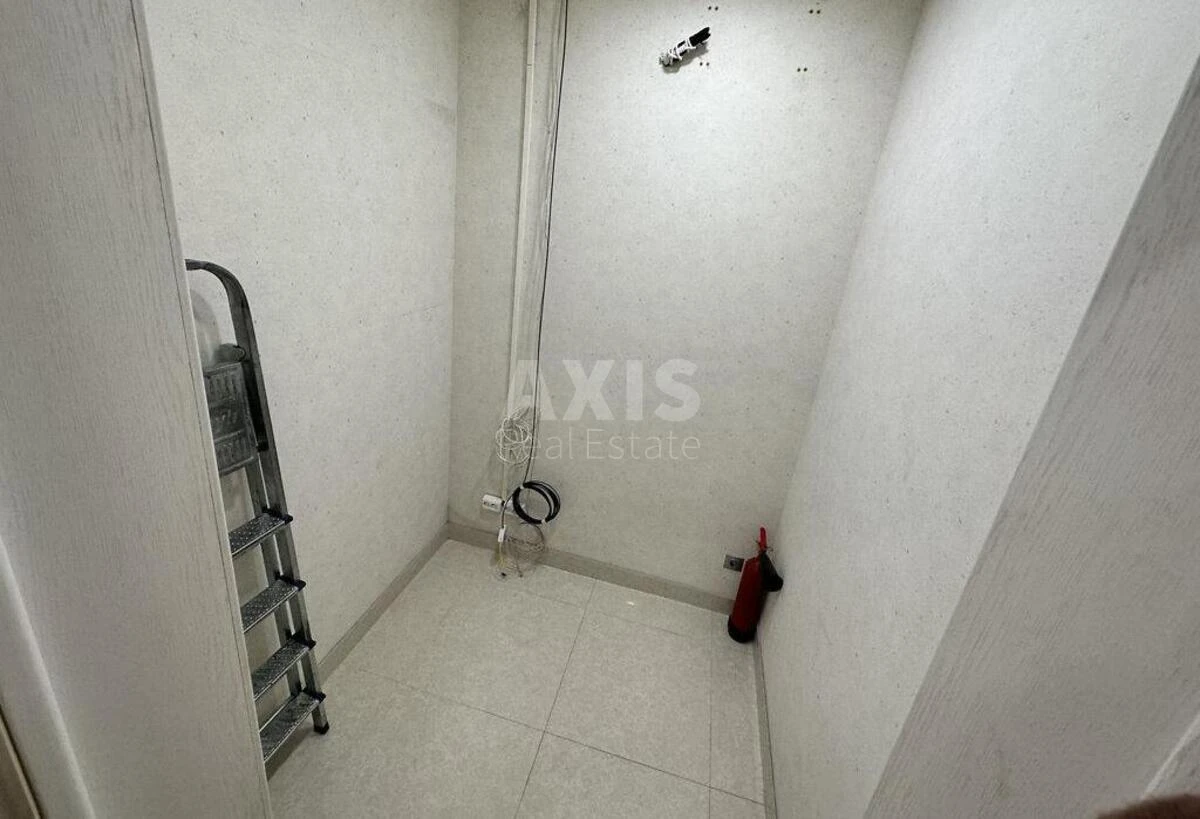 Office vul. Jevgena Konoval'cja 32Б, 60m2560273