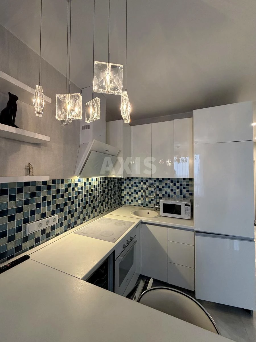 1k apartment vul. Solom'jans'ka 20В703300