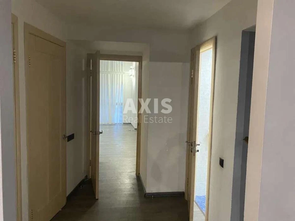 Office vul. Bogomol'cja Akademika 5, 125m2249133