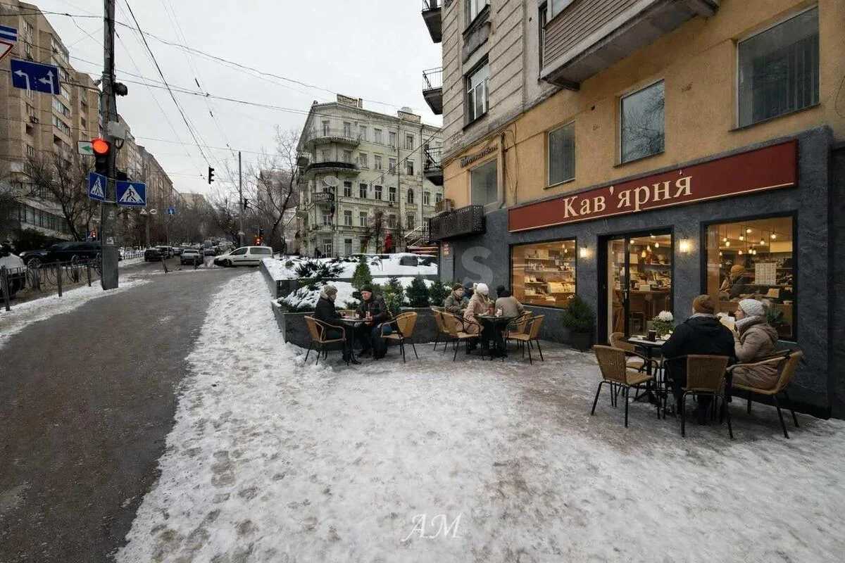 Объект торговли ул. Саксаганского 61/17, 84м2