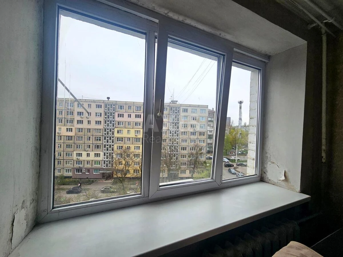 1k apartment vul. Bakyns'ka 37А677108