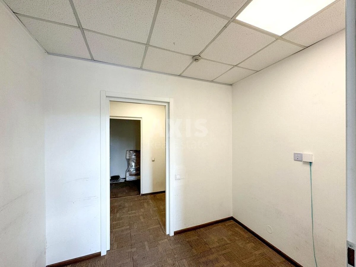 Office vul. Geroi'v Kosmosu 4, 79m2678074