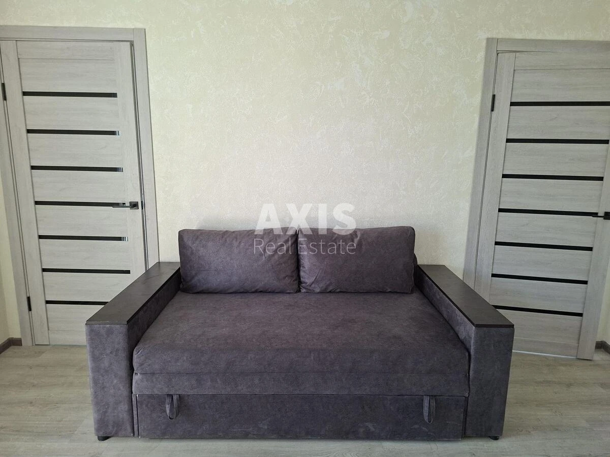 3к квартира ул. Телиги Елены 15615885
