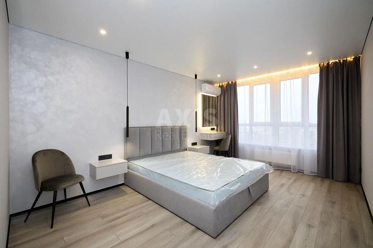 1k apartment vul. Myhajla Maksymovycha 32А665620