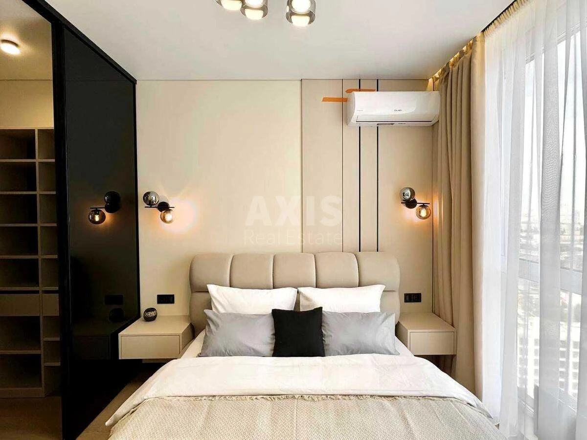 1k apartment vul. Prychal'na 10712925