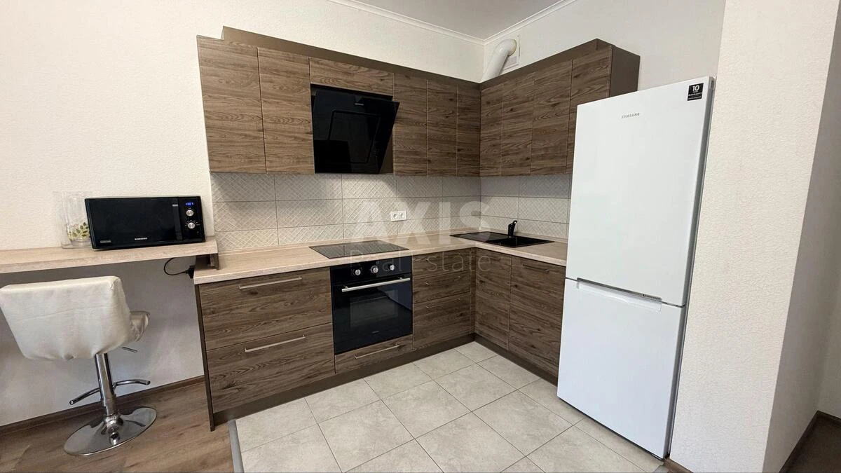 2k apartment pr-t Berestejskij 6767126