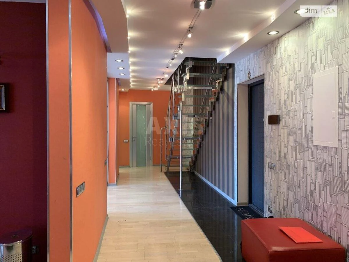 4k apartment nab. Dniprovs'ka 19688047
