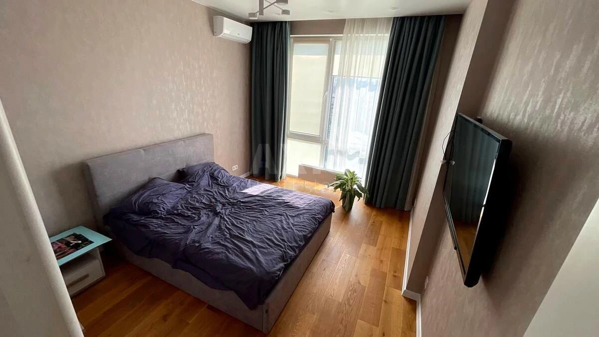 1k apartment vul. Bul'varno-Kudrjavs'ka 17В701852
