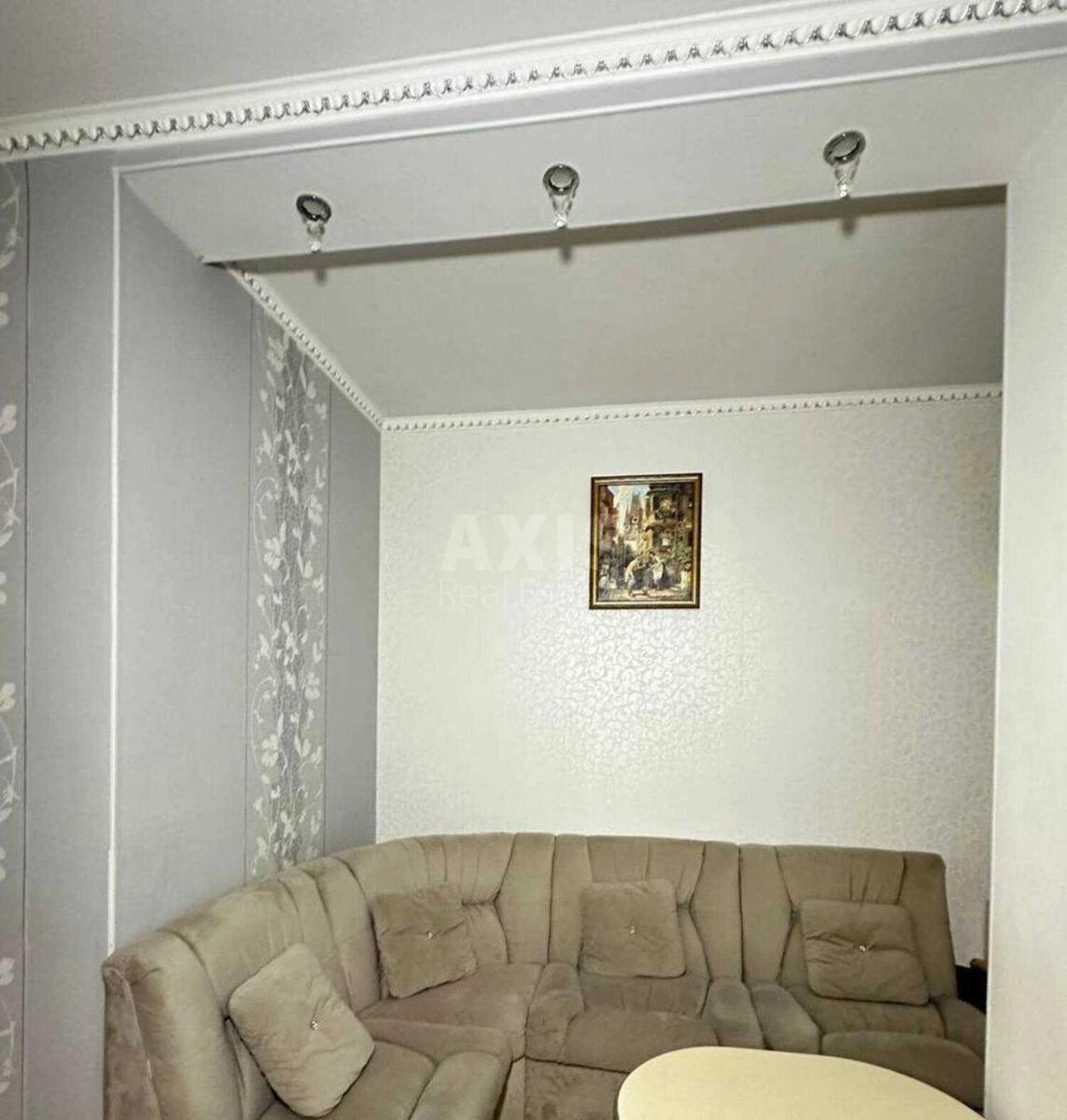 2к квартира ул. Кондратюка Юрия 7651889