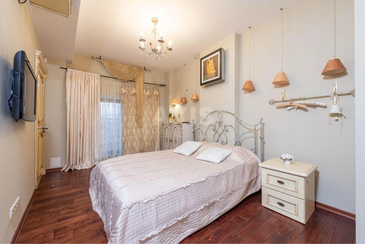 5к квартира ул. Антоновича 8700903