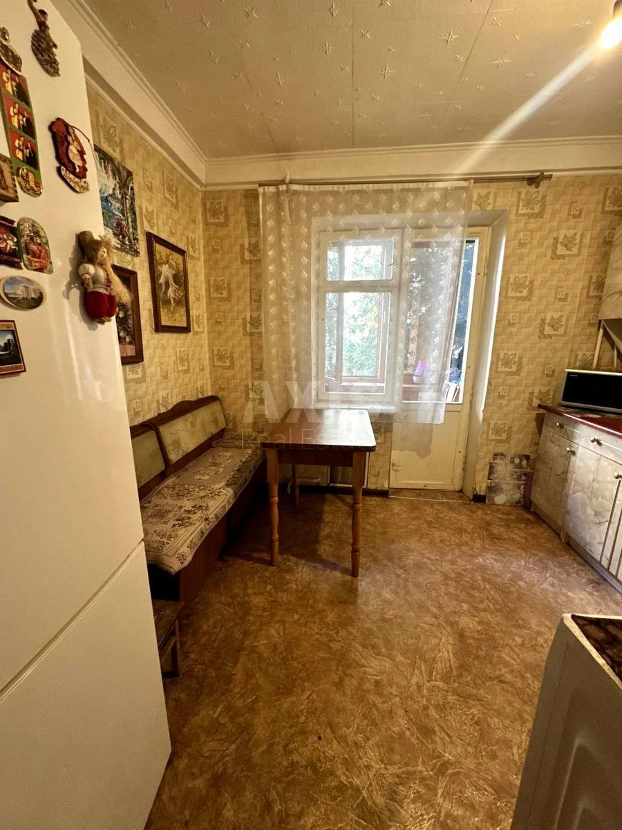 2k apartment pr-t Berestejskij 127639240