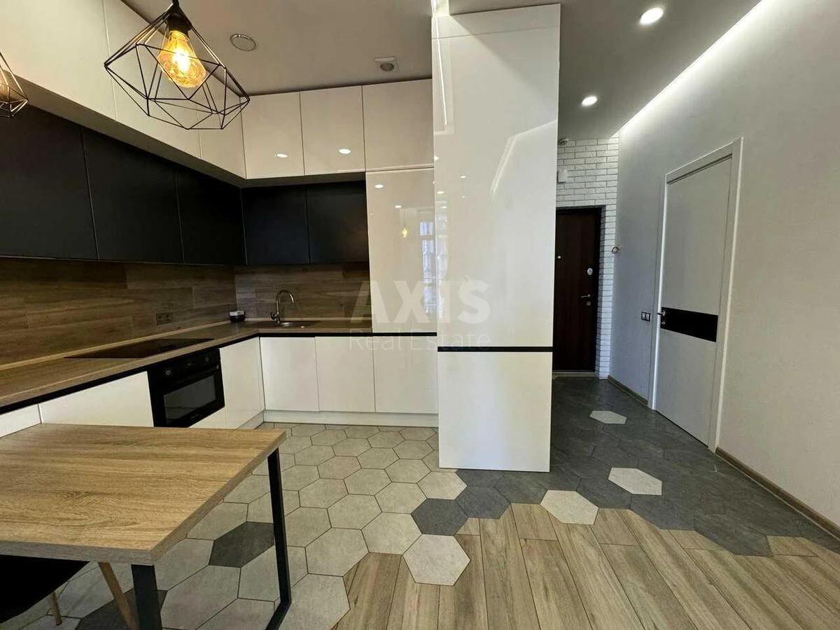 1к квартира ул. Джона Маккейна 7704180