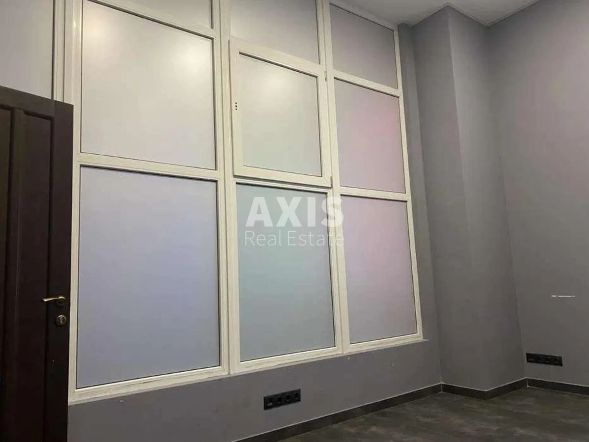 Office vul. Bogomol'cja Akademika 5, 125m2249134