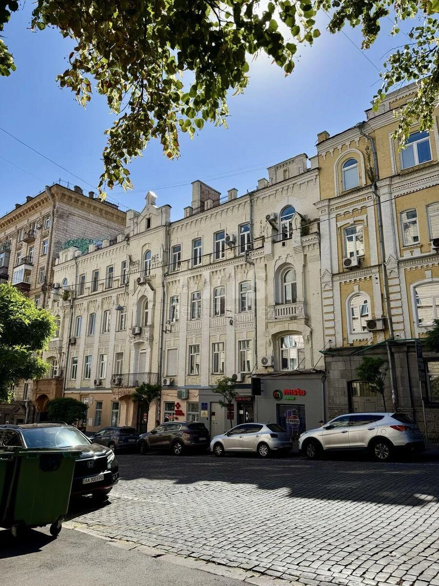 Office rajon Prorizna vul., Shevchenkivs'kyj 11, 318m27046012