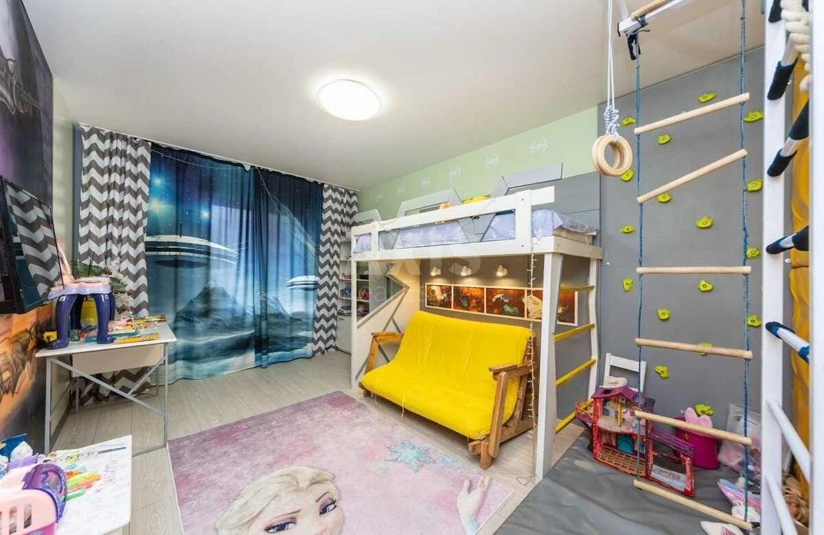 4k apartment vul. Myloslavs'ka 2600865