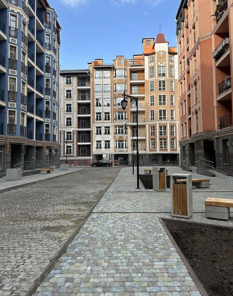 Office vul. Degtjarna 22, 65m269476