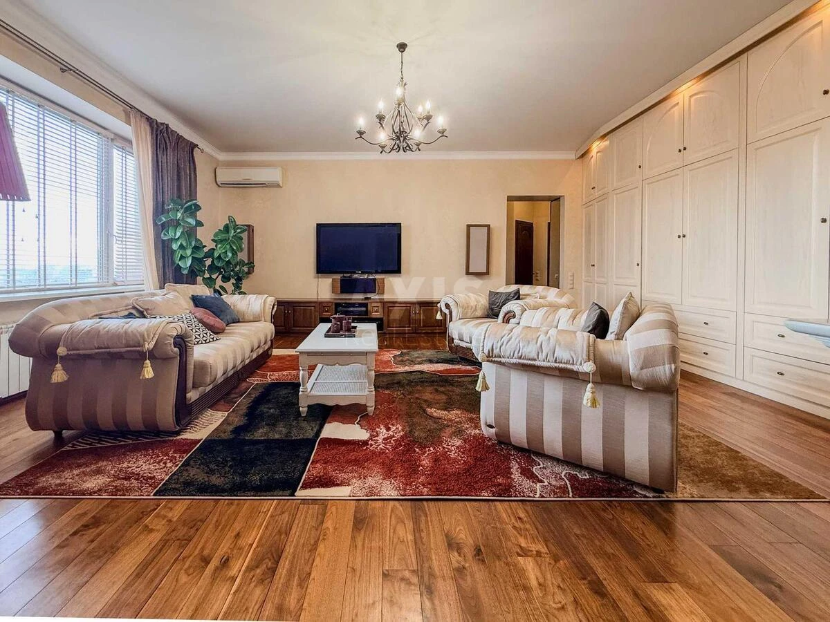 3k apartment vul. Jaroslaviv Val 15А693157
