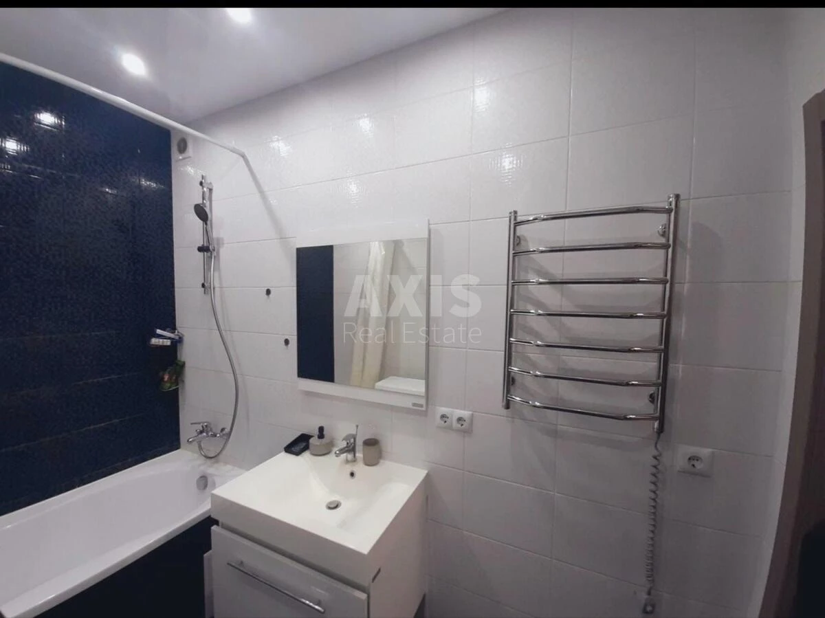 1k apartment vul. Feodosijs'ka 1А696722