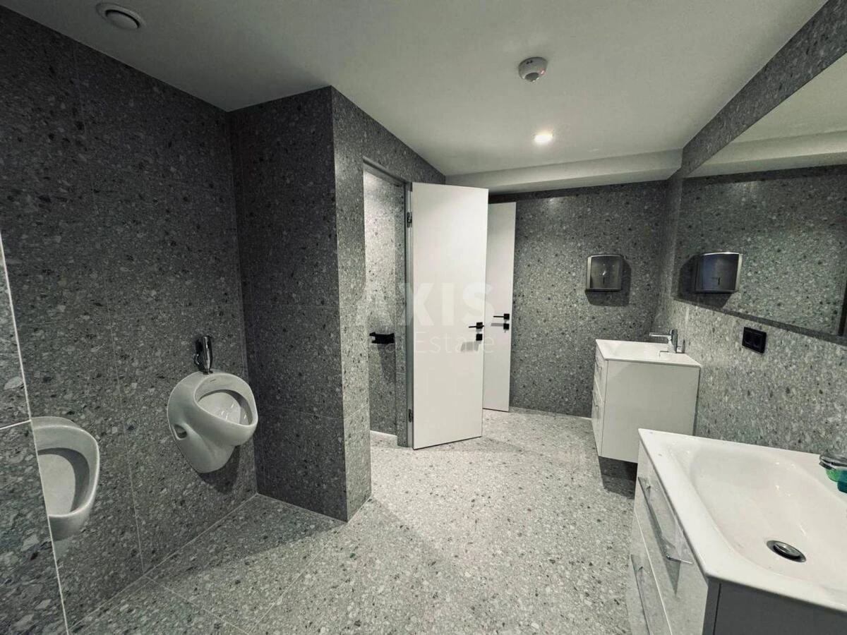 Office vul. Rostyslavska 11, 305m2712232