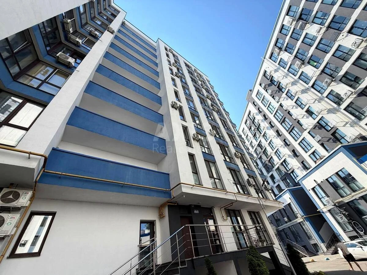 Office vul. Central'na 21А, 84m27127921