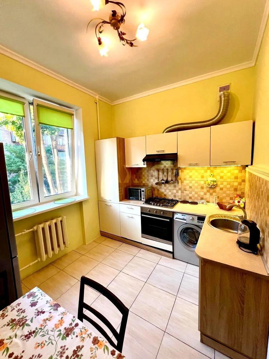 2k apartment vul. Piters'ka 1070200
