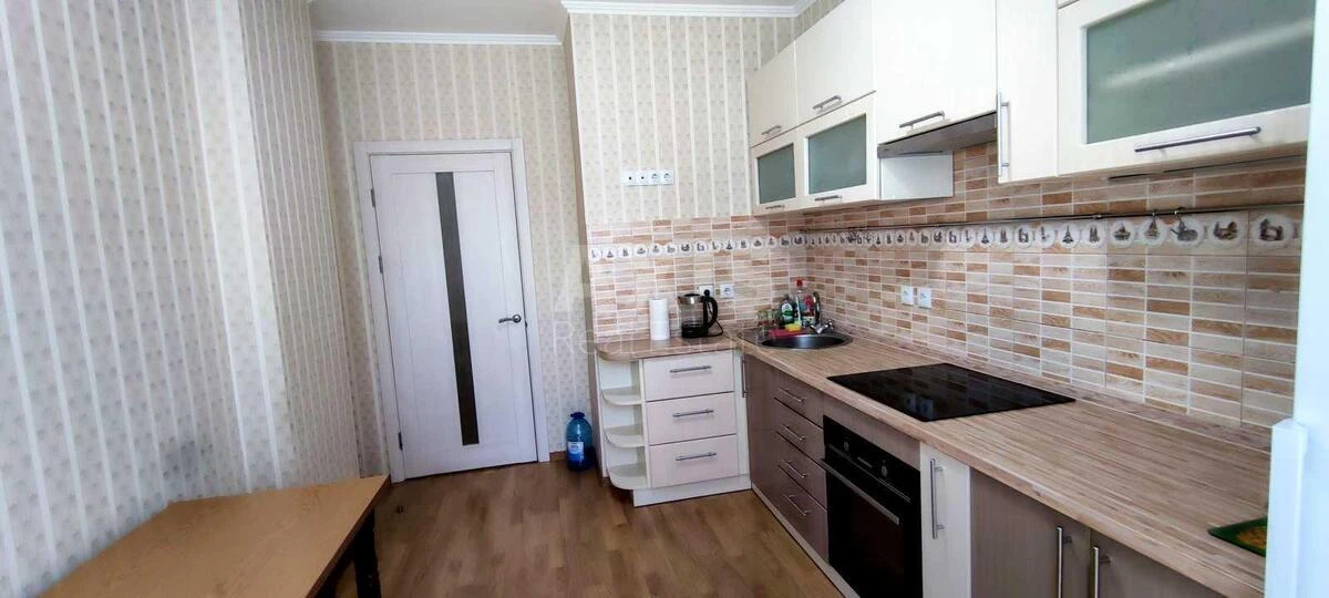 2к квартира пр-т Глушкова Академика 9В715113