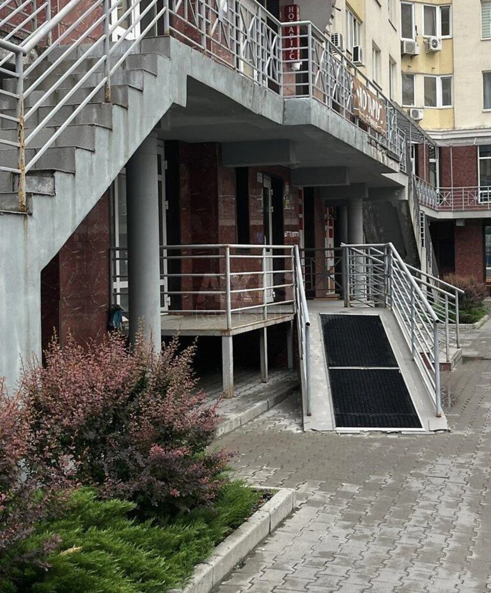 Объект торговли ул. Михаила Максимовича 3Г, 229м2654010