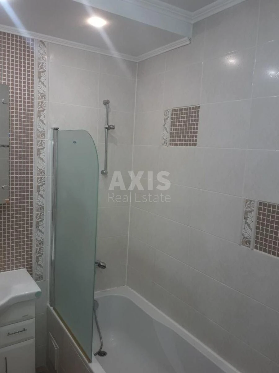 1к квартира ул. Ахматовой Анны 35676925