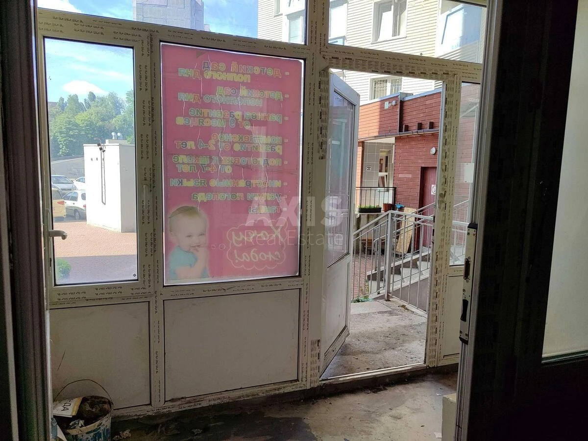 Trade object pr-t Yevropeyskoho Soyuzu 31А, 176m26072911