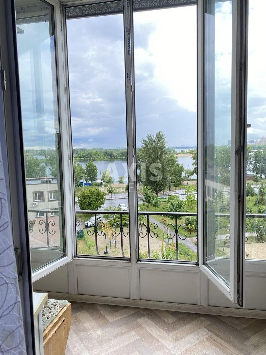 3k apartment vul. Pryrichna 5553215