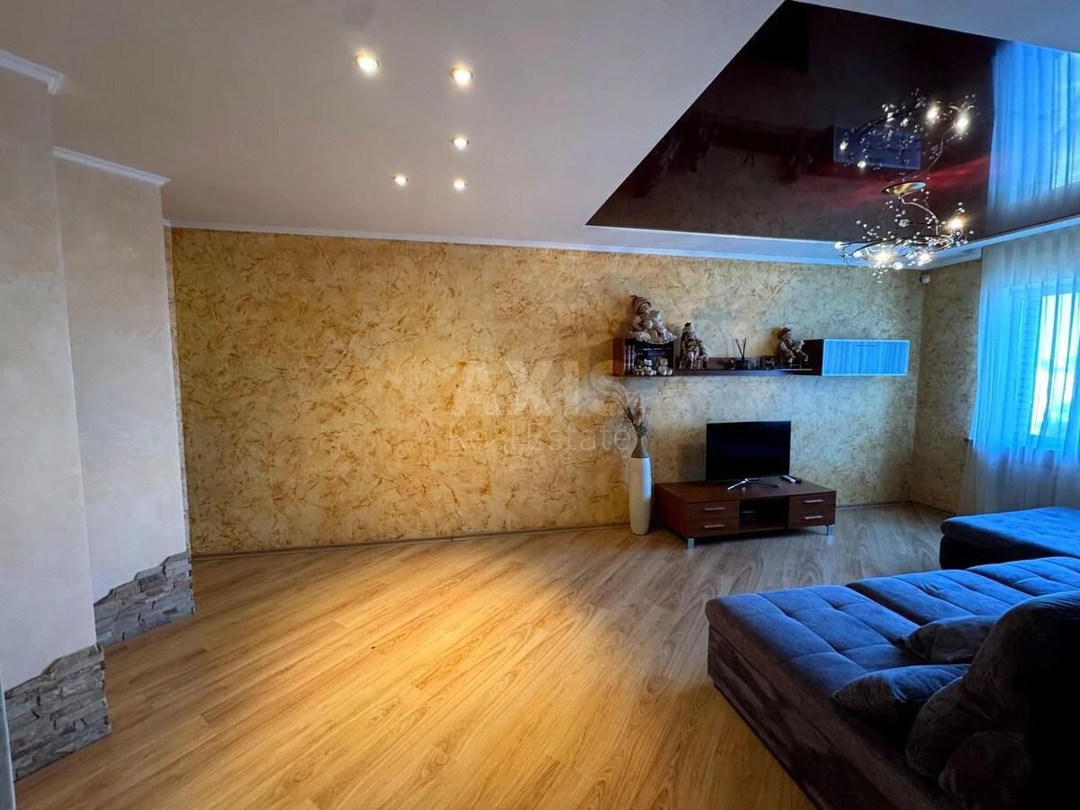 4k apartment vul. Dragomanova 31610108