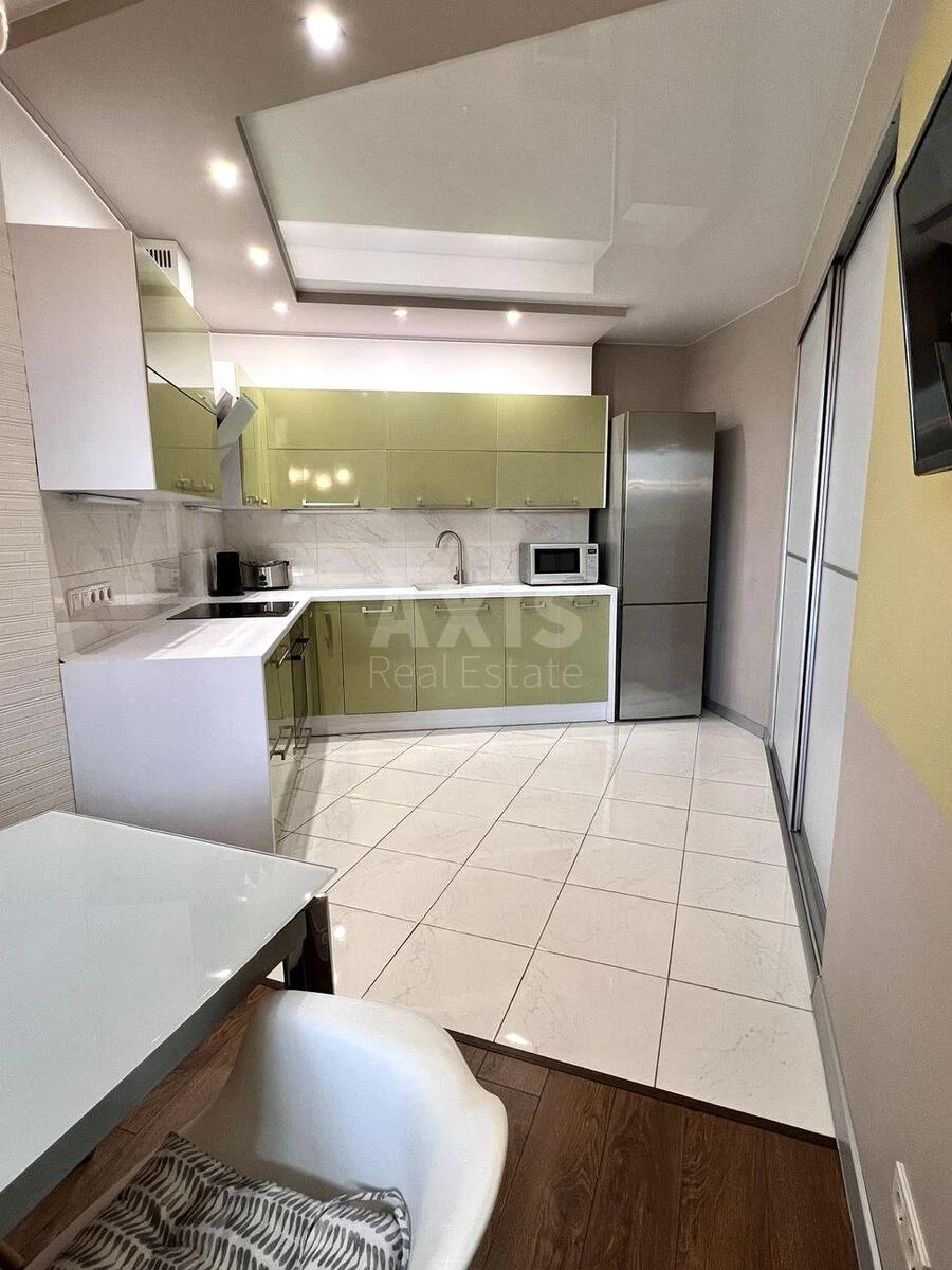 2k apartment vul. Ryz'ka 73Г683350