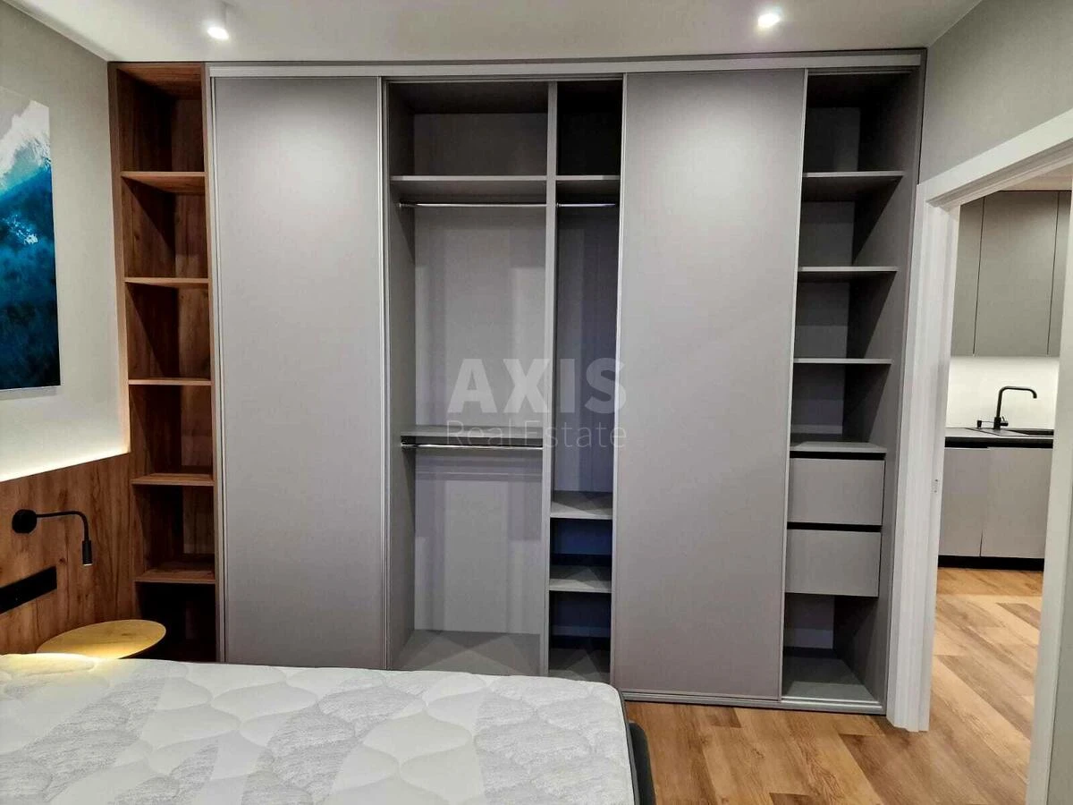 2к квартира ул. Телиги Елены 25683744
