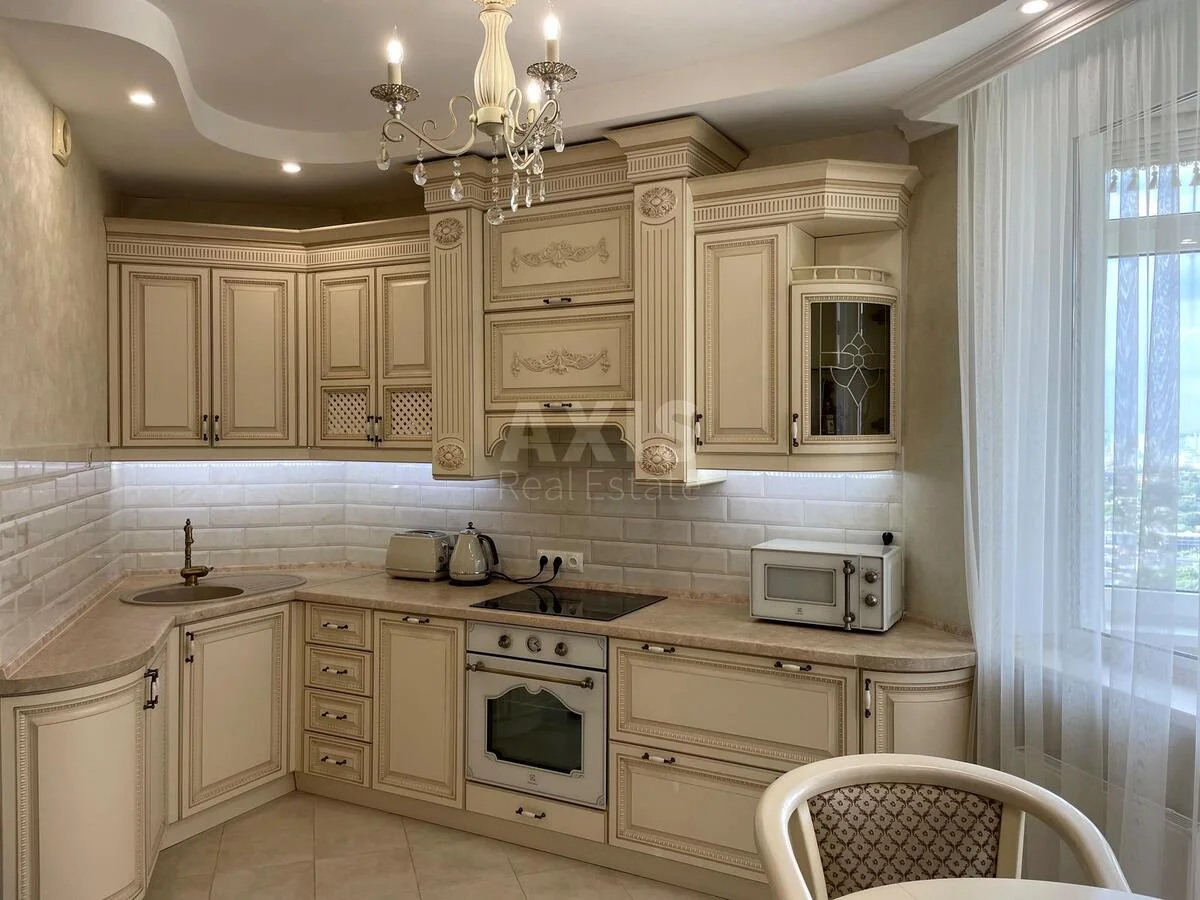 2k apartment vul. Bakyns'ka 37Д