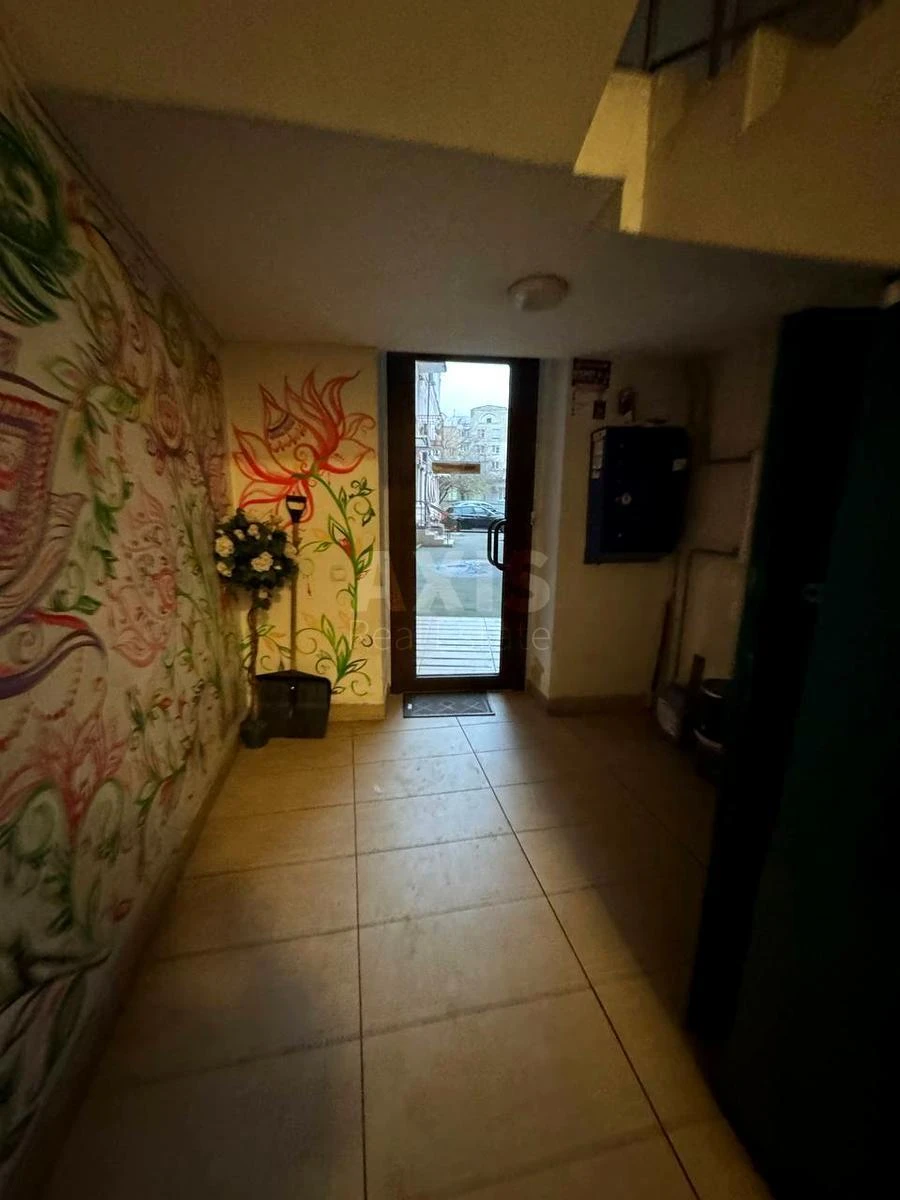 2k apartment vul. Kyrylivs'ka 31Б636520