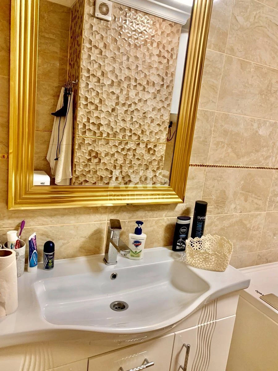 3k apartment vul. Malevycha Kazymyra 89652848