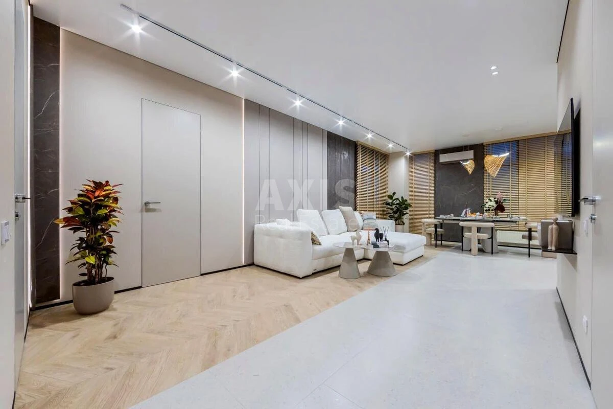 2к квартира ул. Андрея Верхогляда 18655353