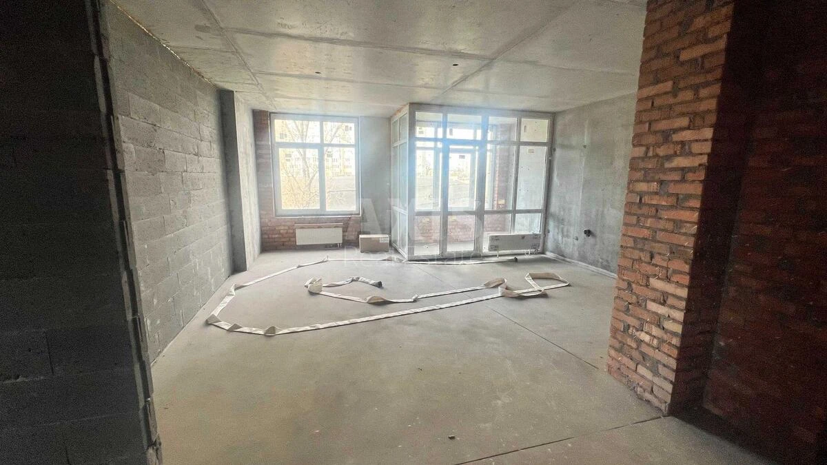 3k apartment vul. Sverstjuka Jevgena 6Г699260