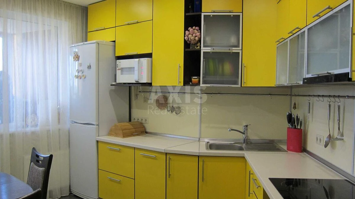 1k apartment vul. Ryz'ka 73Г652320