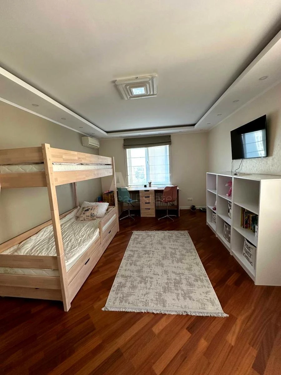 3k apartment bul. Darnyc'kyj 106690012