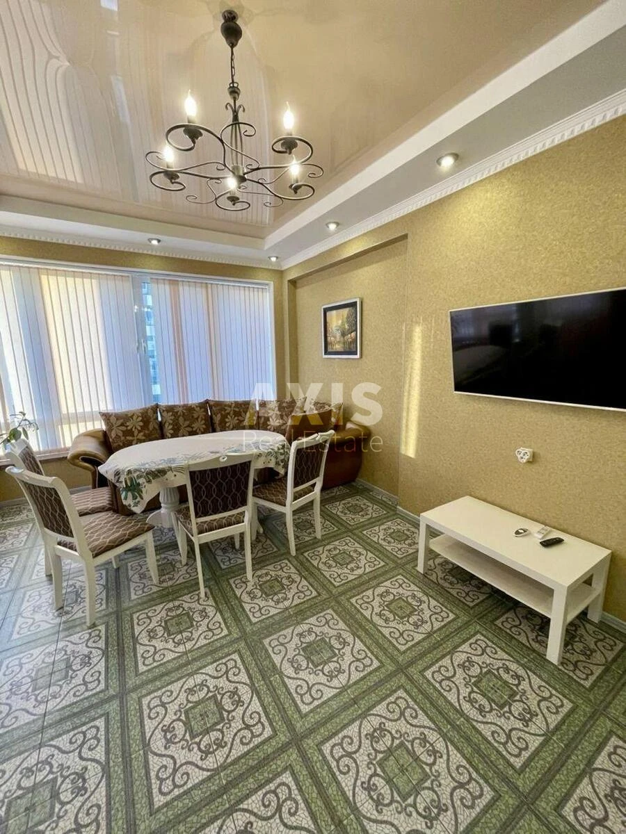 2k apartment vul. Dilova 2700942