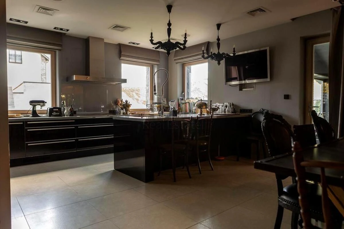 House vul. Radchenka Petra, 397m2, Kyiv city65492