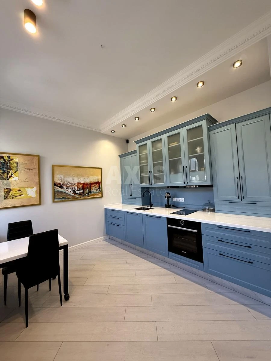 2k apartment vul. Vozdvyzhens'ka 20А702410