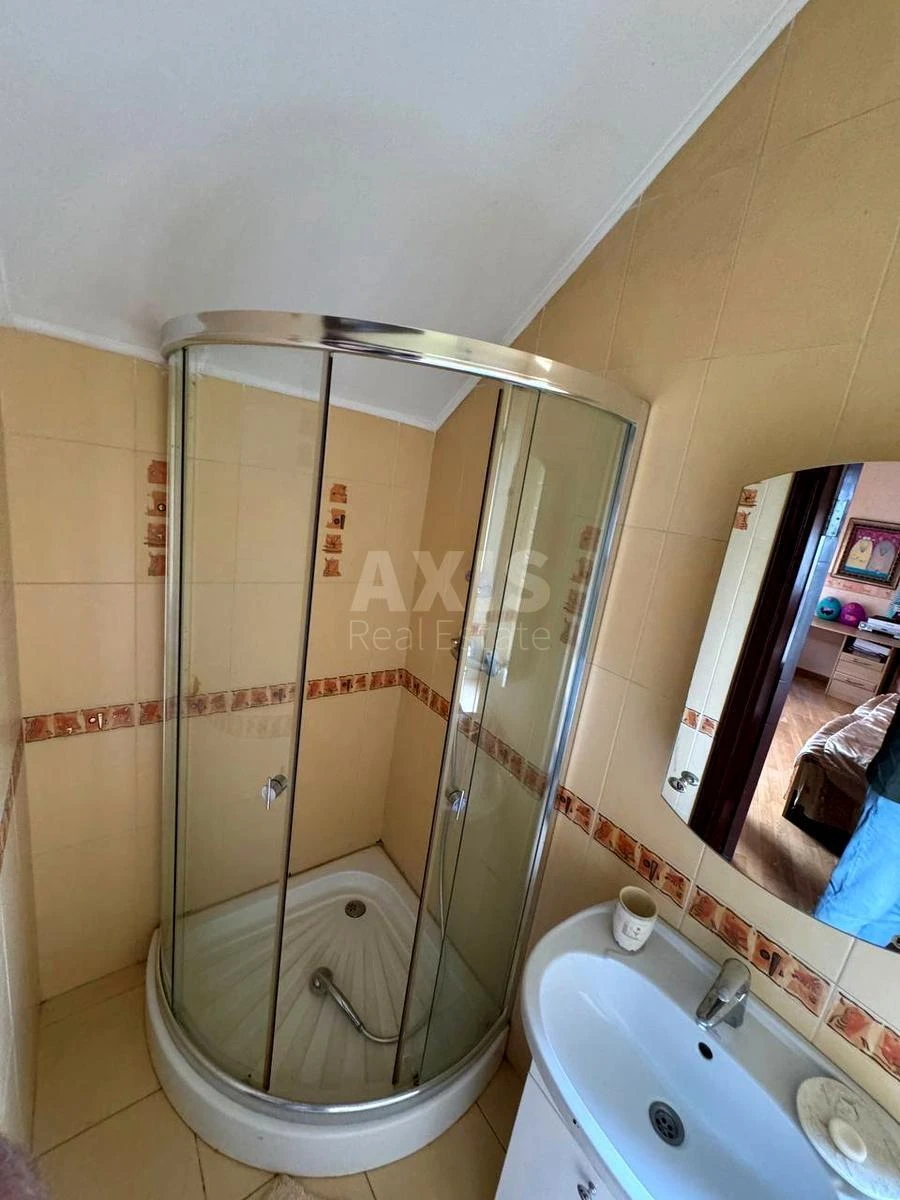 Дoм ул. Богатырская, 200м2, город Киев6551822