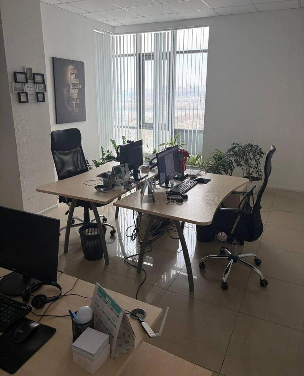 Office vul. Truskavec'ka 8, 57m2668060