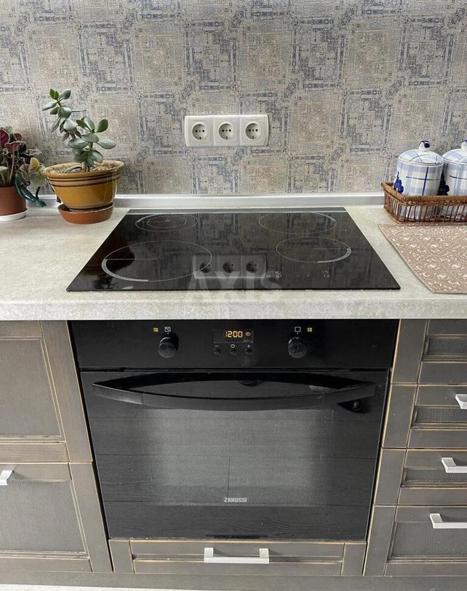 2к квартира вул. Макаренка 1А