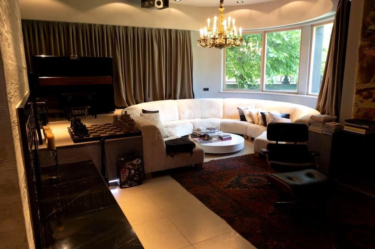 Дoм ул. Радченко Петра, 397м2, город Киев654920